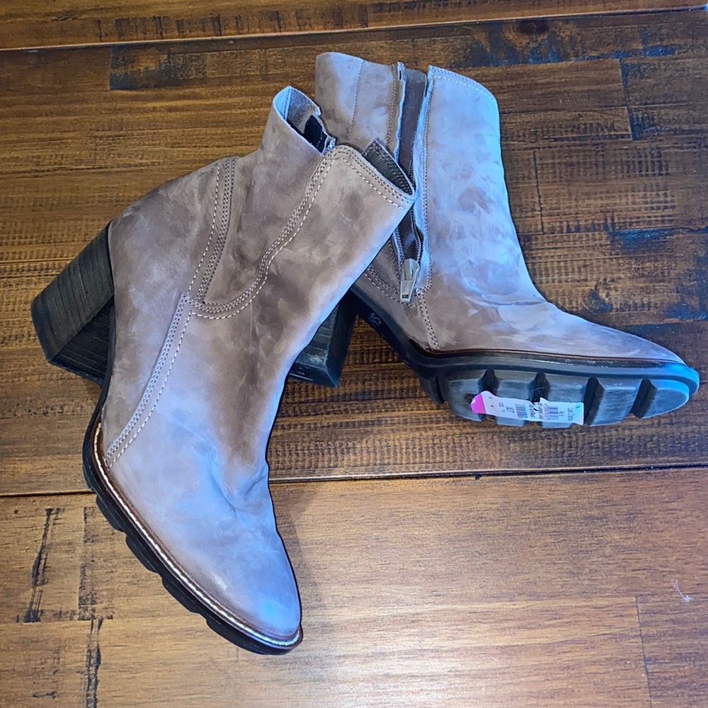 Gently used Paul Green Boots
